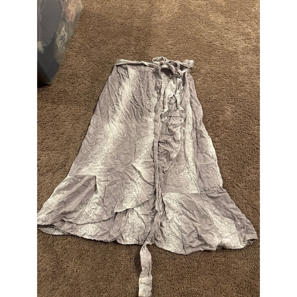 Sim & Sam faux wrap maxi skirt snake print white/tan tie waist SZ 4 ruffle hem - Picture 2 of 8